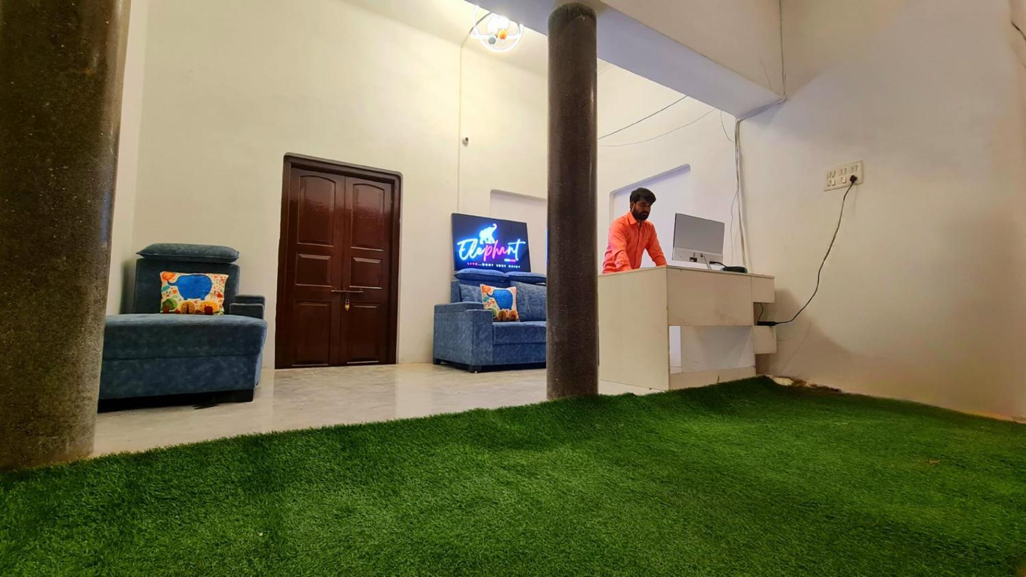 Elephant House - Boutique Stays Varanasi Eksteriør bilde